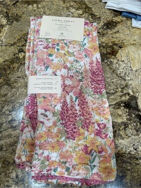 Laura Ashley Everinghan Meadow Cotton Gauze kitchen towel set - NEW